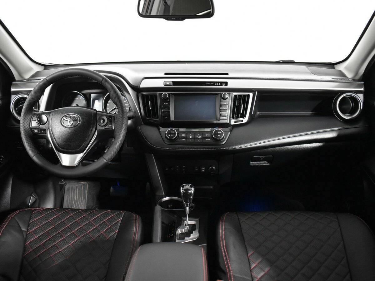 Купить Toyota RAV4 с пробегом. Фото: #9