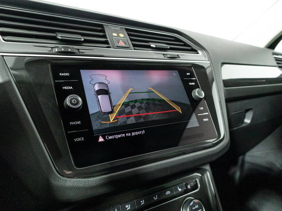 Купить Volkswagen Tiguan с пробегом. Фото: #18