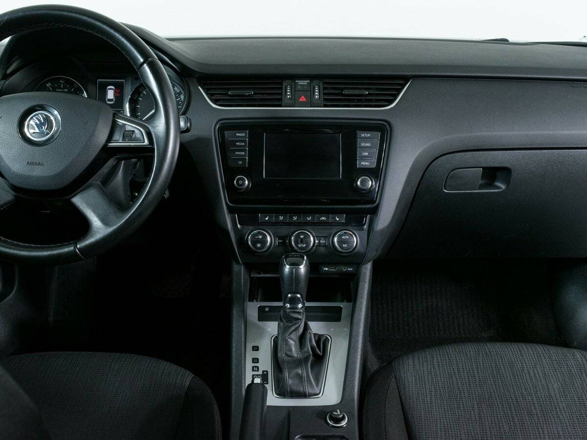 Купить Skoda Octavia с пробегом. Фото: #11