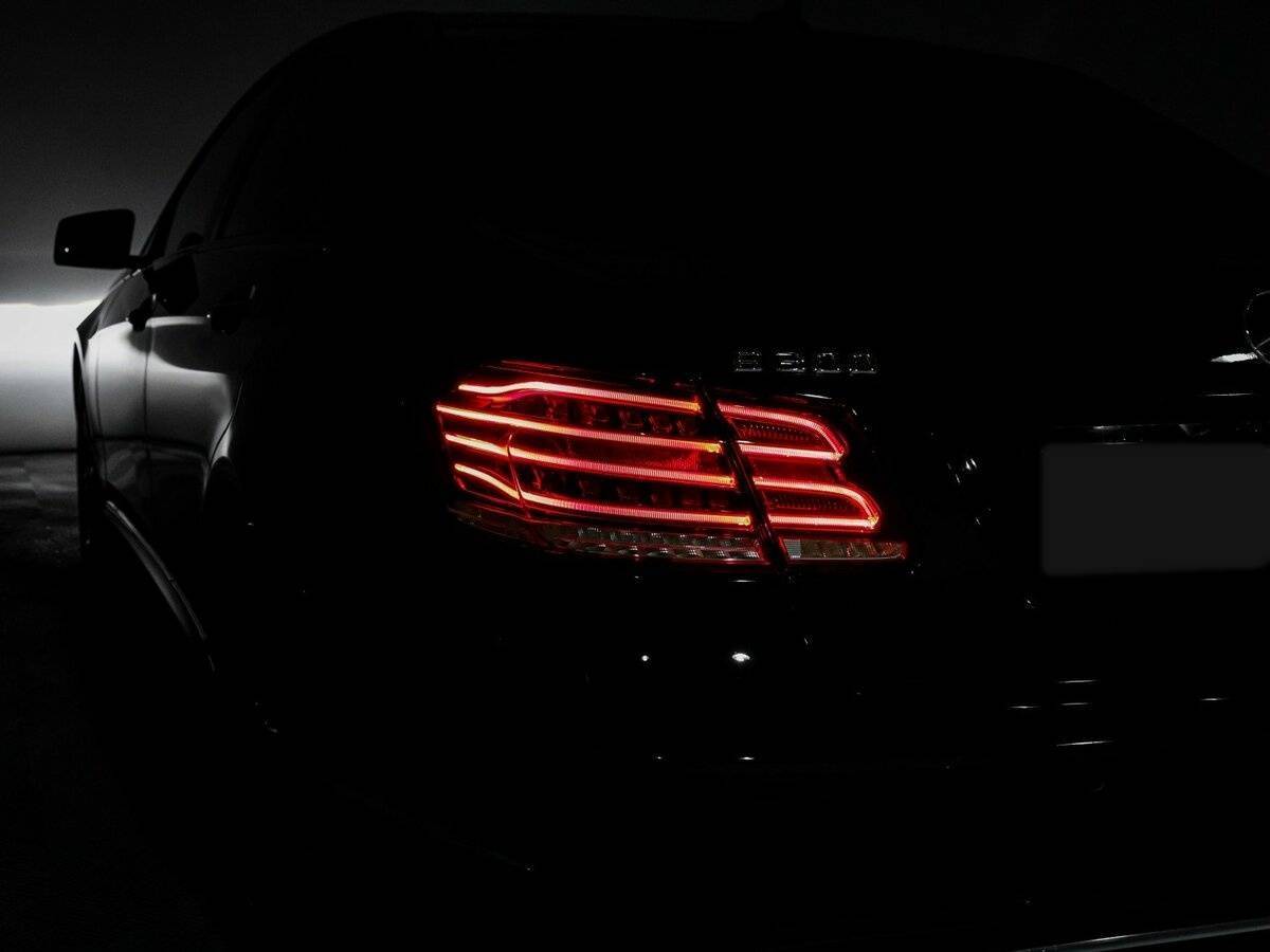 Купить Mercedes-Benz E-Класс с пробегом. Фото: #23