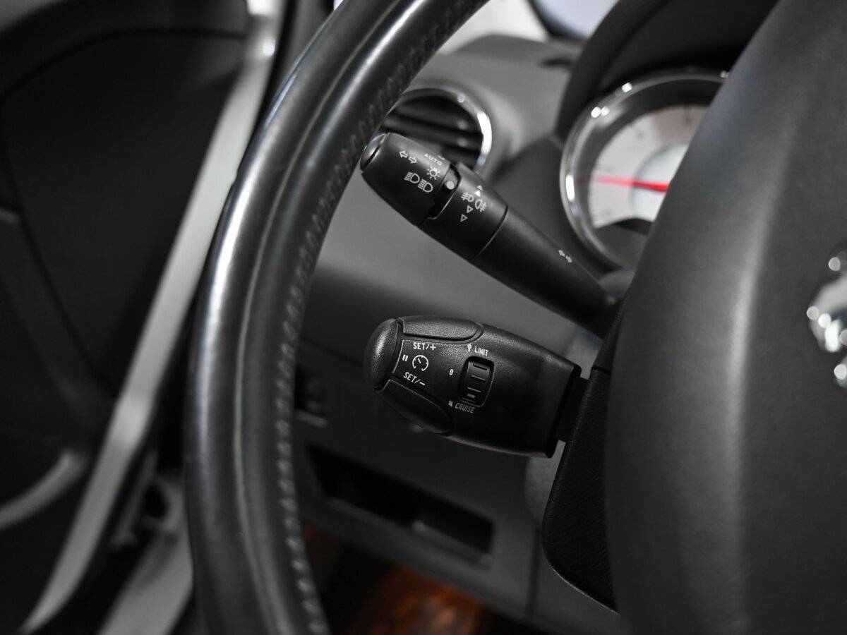 Купить Peugeot 308 с пробегом. Фото: #7