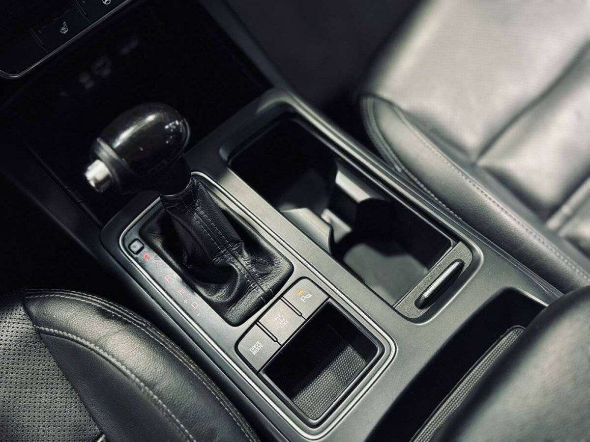 Купить Kia Sorento с пробегом. Фото: #9