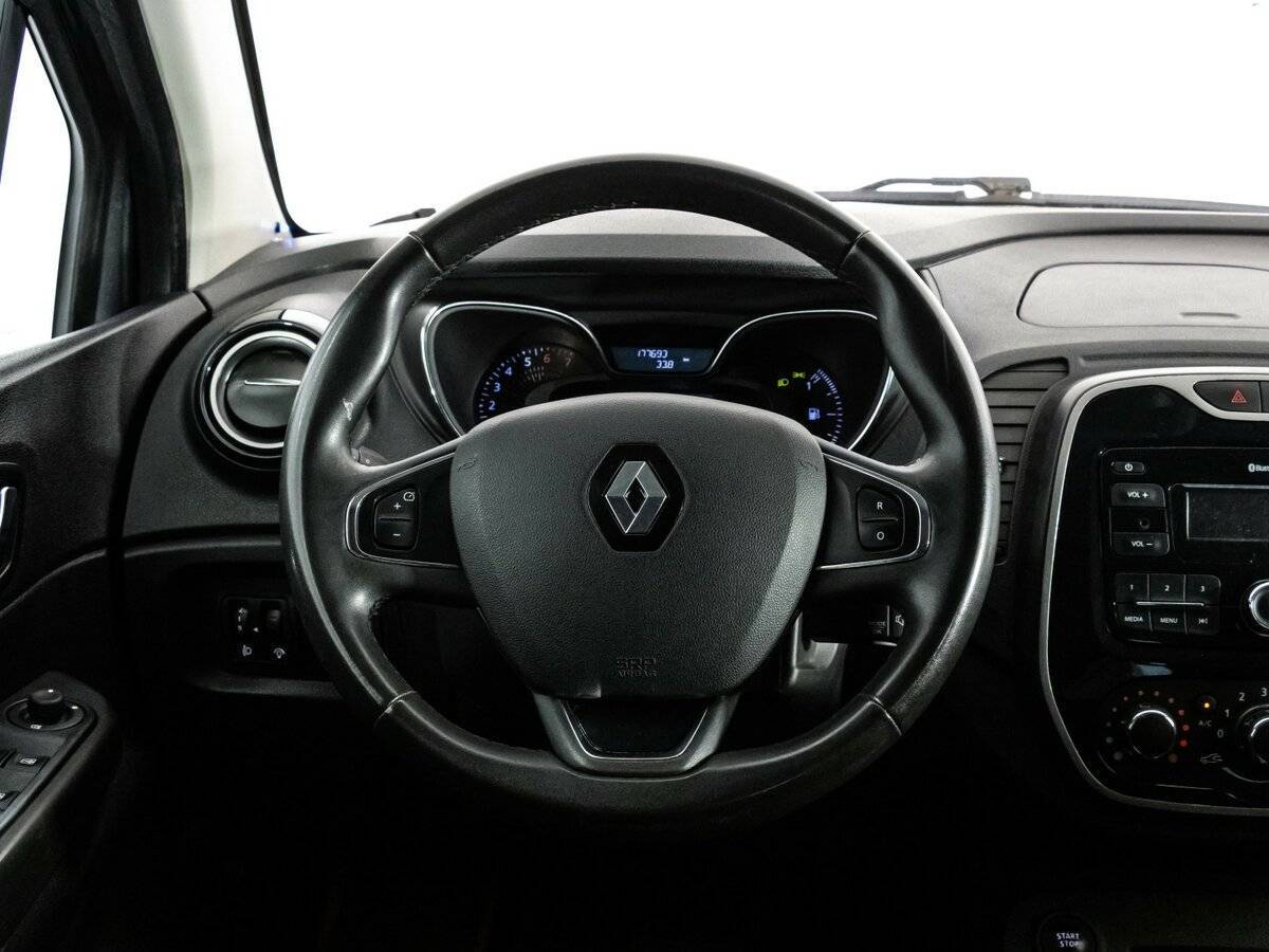 Купить Renault Kaptur с пробегом. Фото: #11