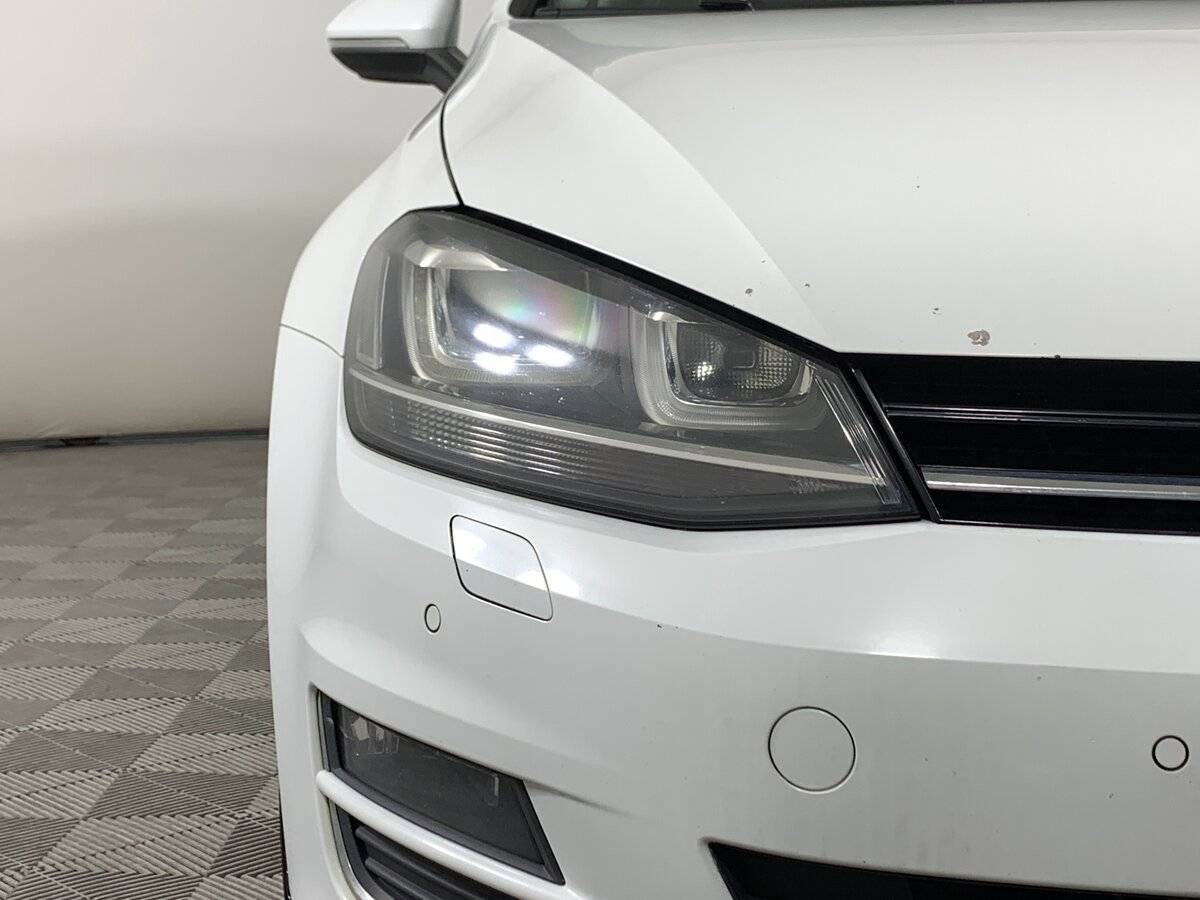 Купить Volkswagen Golf с пробегом. Фото: #9