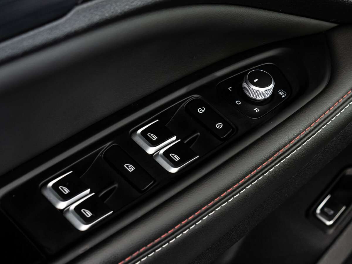 Купить Geely Tugella с пробегом. Фото: #13