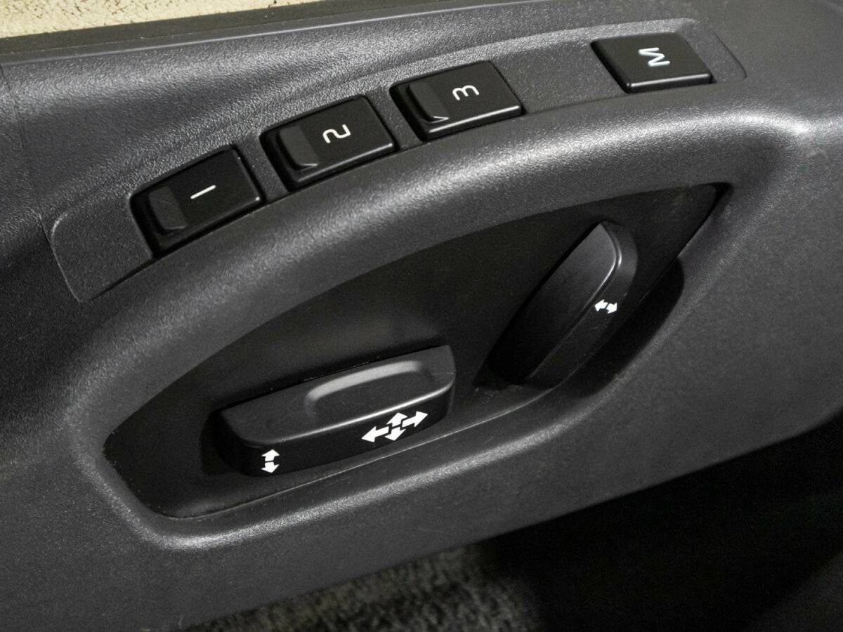 Купить Volvo XC60 с пробегом. Фото: #16