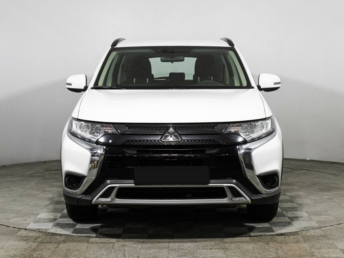 Купить Mitsubishi Outlander с пробегом. Фото: #1