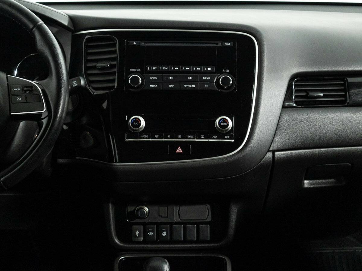 Купить Mitsubishi Outlander с пробегом. Фото: #13