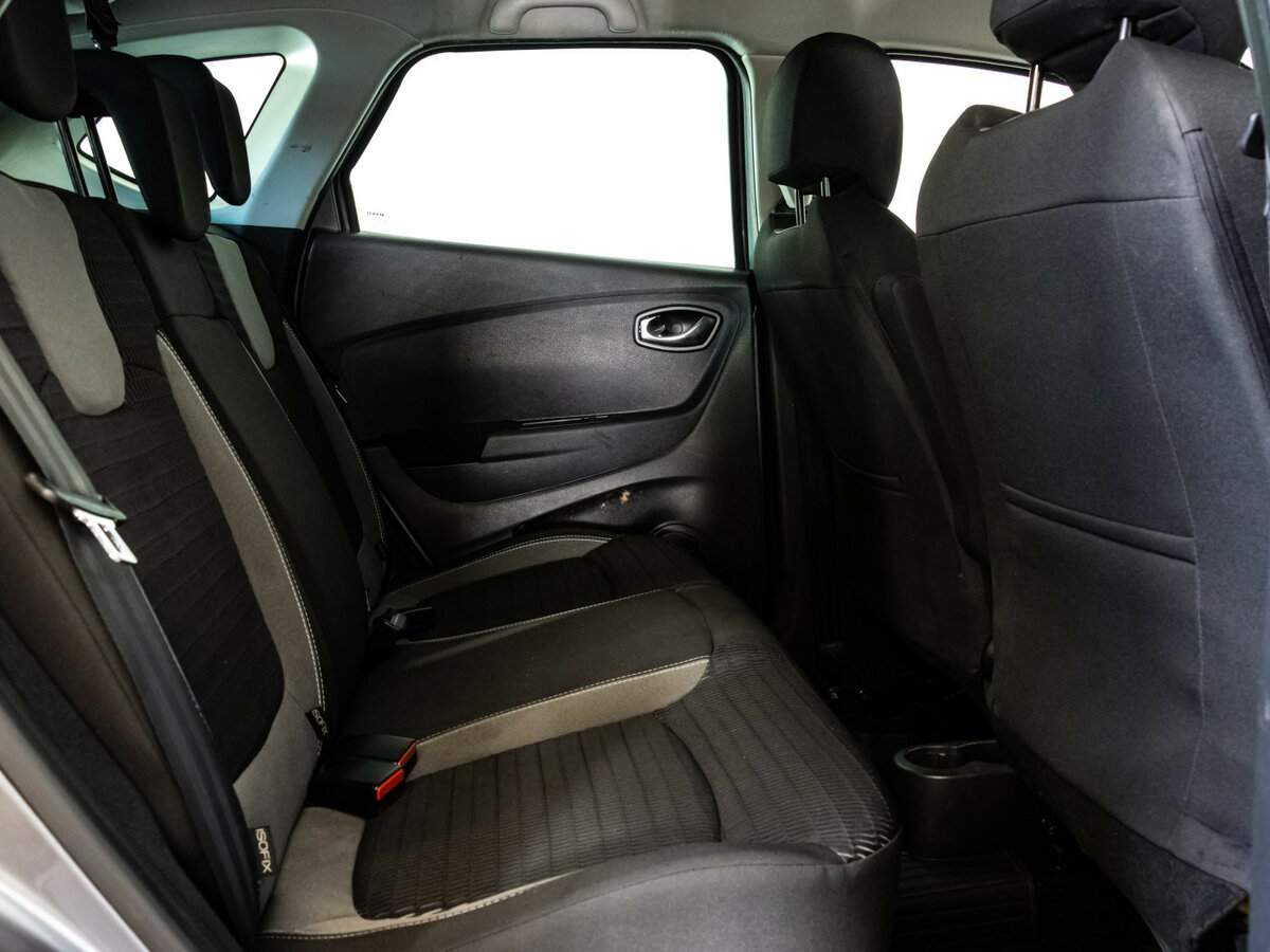 Купить Renault Kaptur с пробегом. Фото: #17