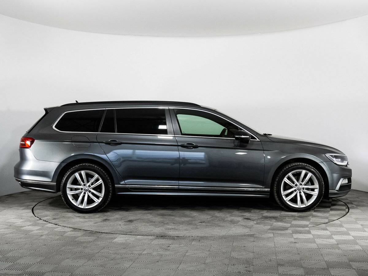 Купить Volkswagen Passat с пробегом. Фото: #3