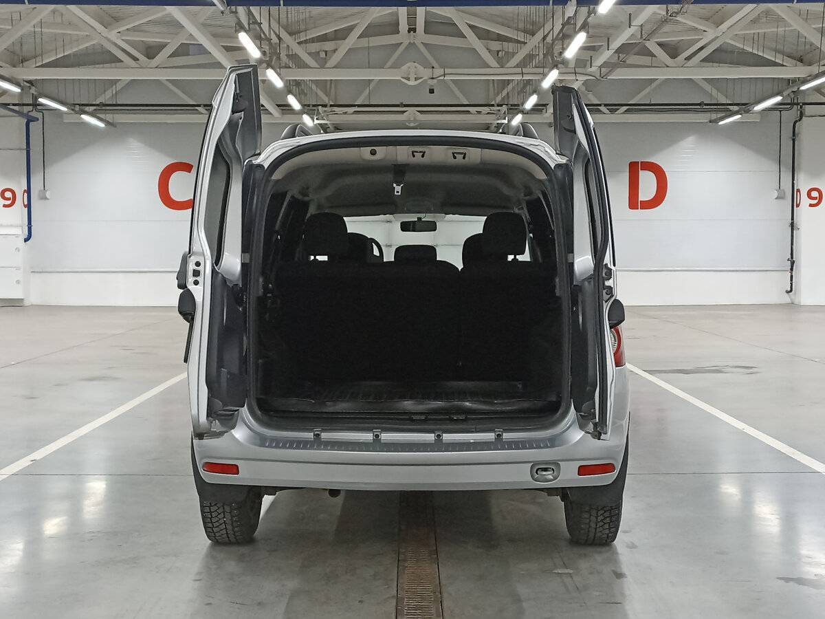 Купить Lada (ВАЗ) Largus с пробегом. Фото: #9