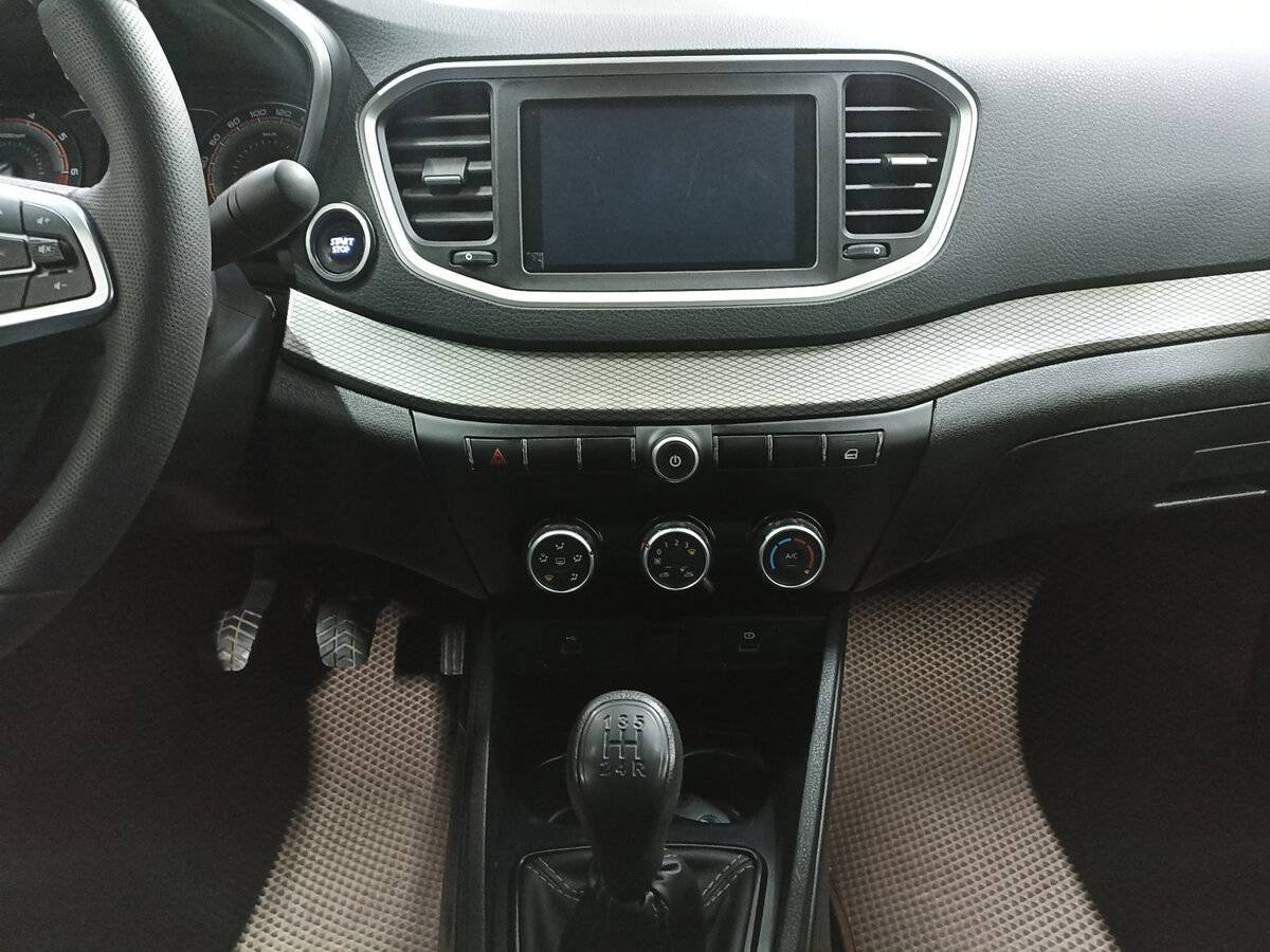 Купить Lada (ВАЗ) Vesta с пробегом. Фото: #14