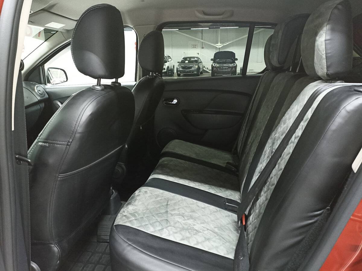 Купить Renault Sandero с пробегом. Фото: #11