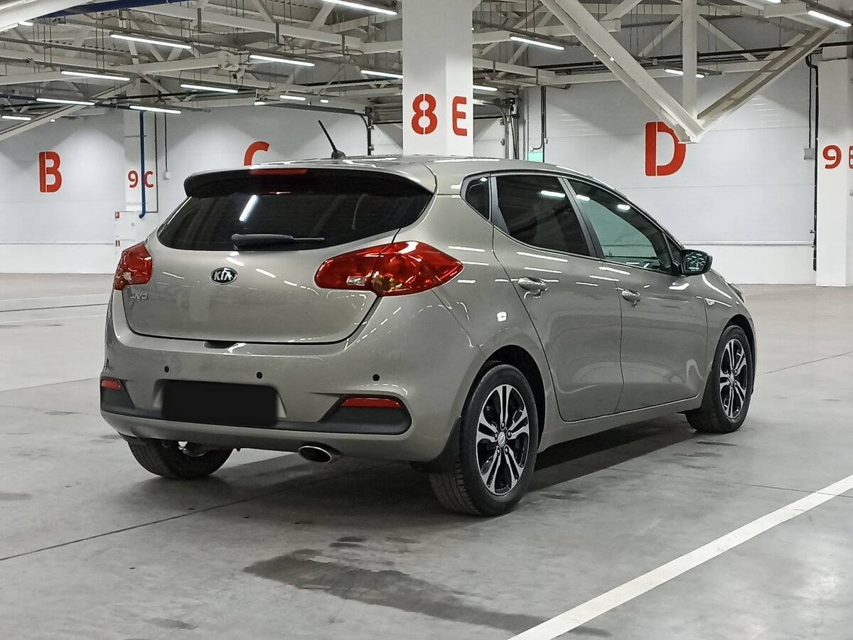 Купить Kia Ceed с пробегом. Фото: #4