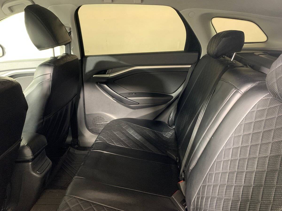 Купить Lada (ВАЗ) Vesta с пробегом. Фото: #17