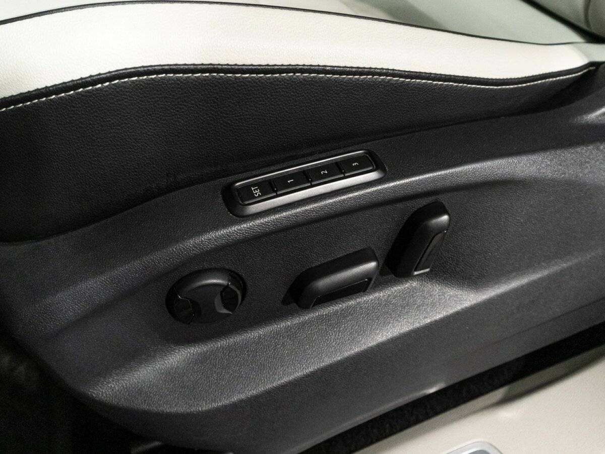 Купить Volkswagen Tiguan с пробегом. Фото: #16