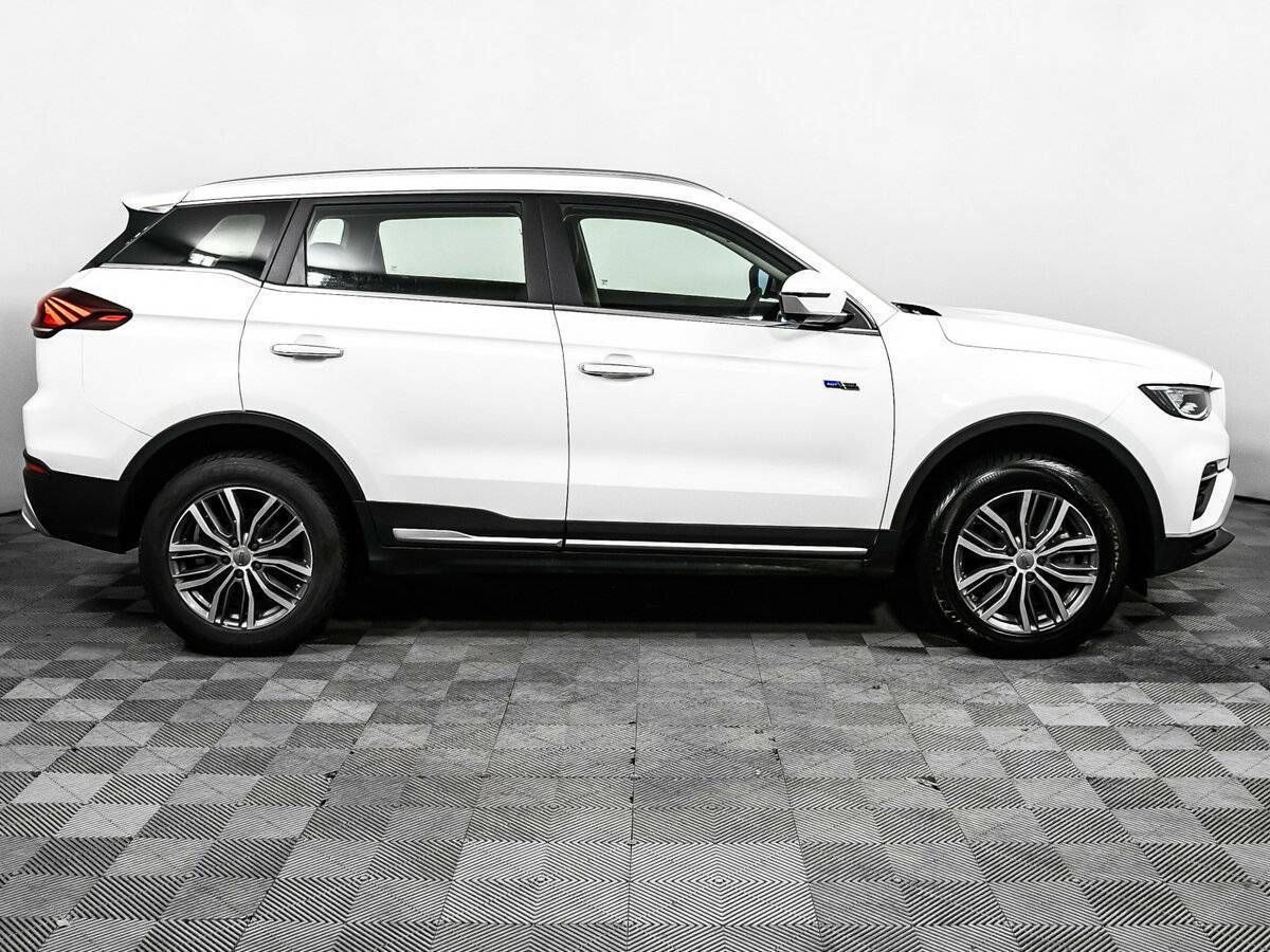 Купить Geely Atlas Pro с пробегом. Фото: #3