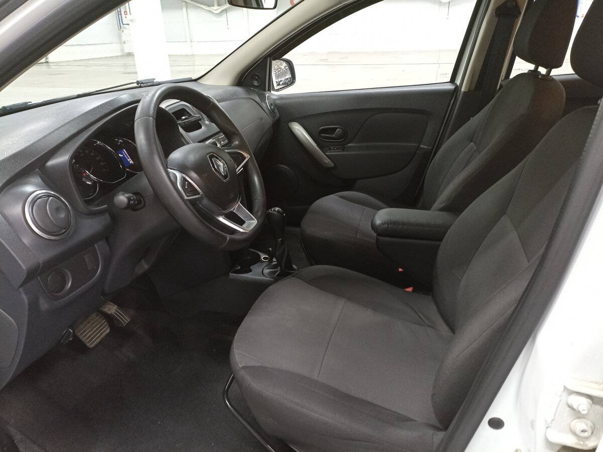 Купить Renault Logan с пробегом. Фото: #15