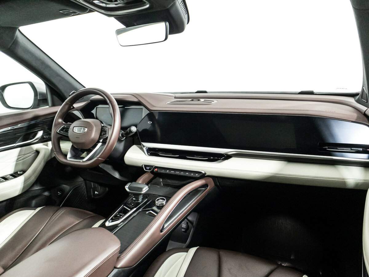 Купить Geely Monjaro с пробегом. Фото: #8