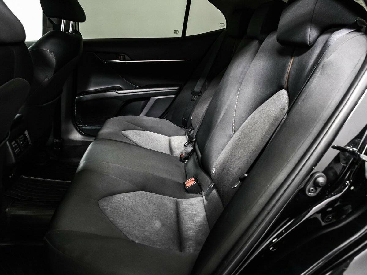 Купить Toyota Camry с пробегом. Фото: #11