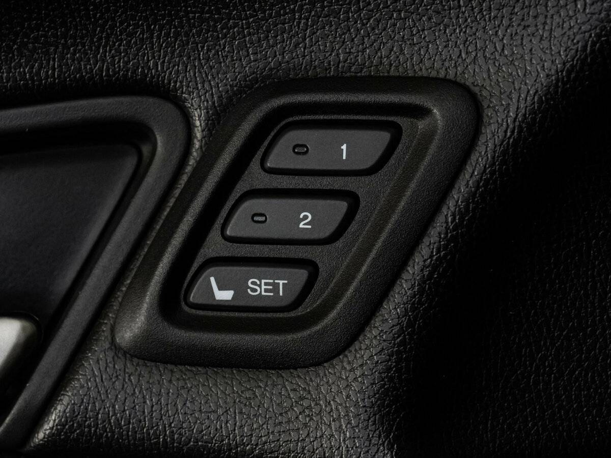 Купить Honda Crosstour с пробегом. Фото: #17