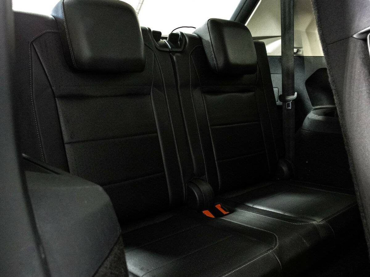 Купить Volkswagen Tiguan с пробегом. Фото: #18