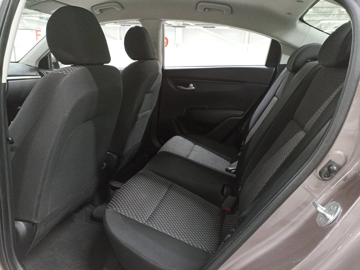 Купить Kia Rio с пробегом. Фото: #11