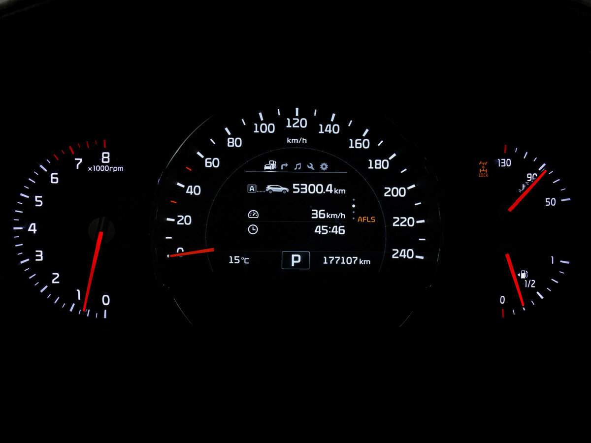 Купить Kia Sorento с пробегом. Фото: #31