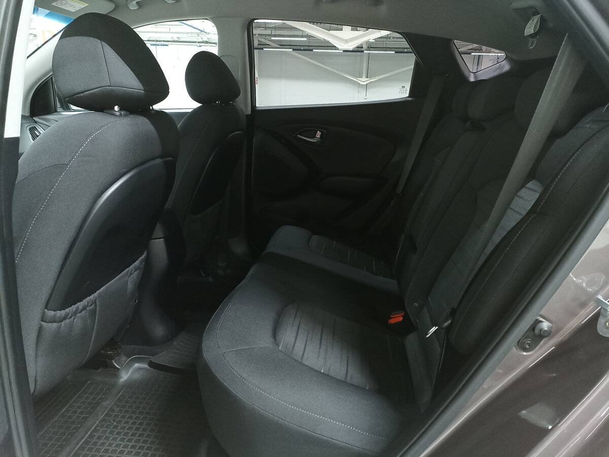 Купить Hyundai ix35 с пробегом. Фото: #11