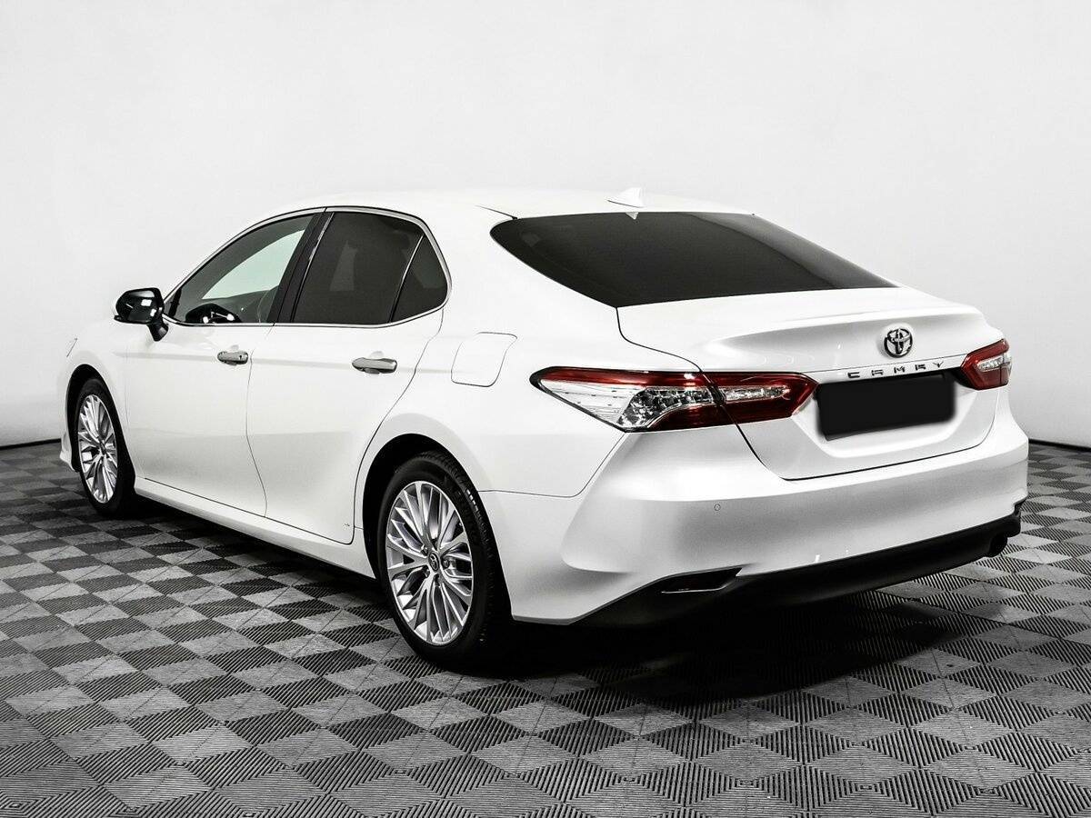 Купить Toyota Camry с пробегом. Фото: #6