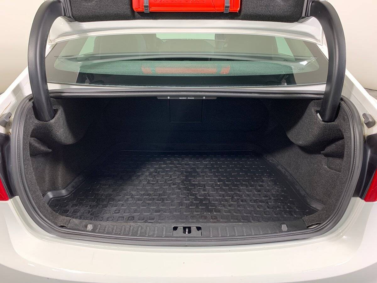 Купить Volvo S60 с пробегом. Фото: #18