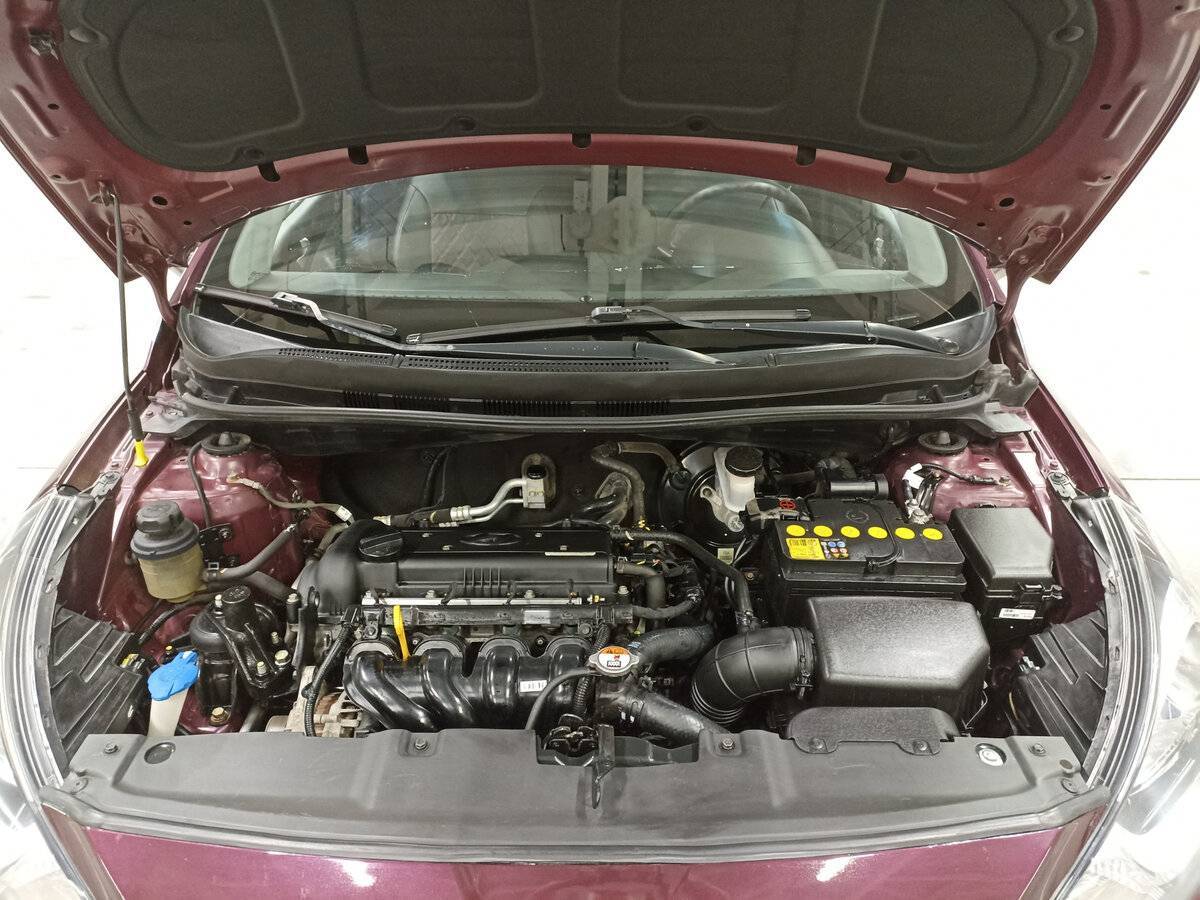 Купить Hyundai Solaris с пробегом. Фото: #8