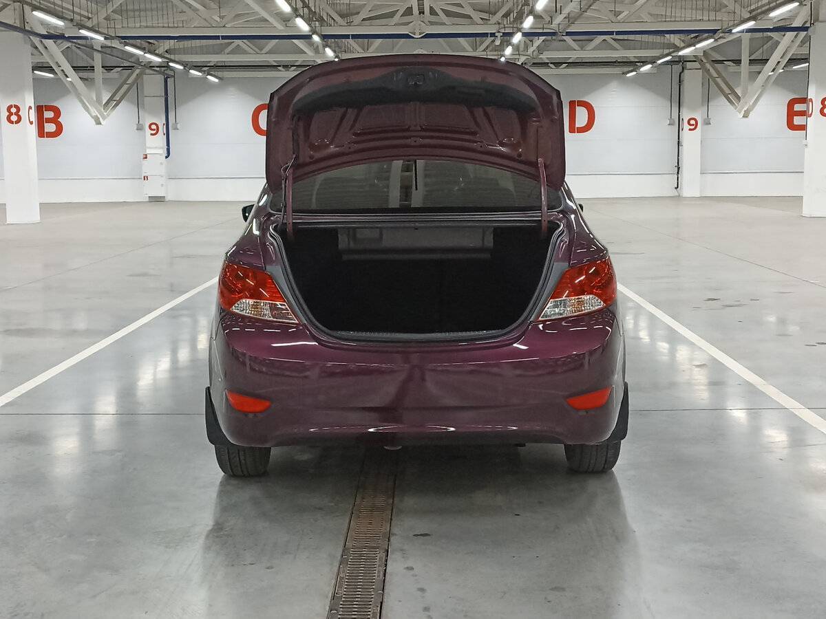 Купить Hyundai Solaris с пробегом. Фото: #9