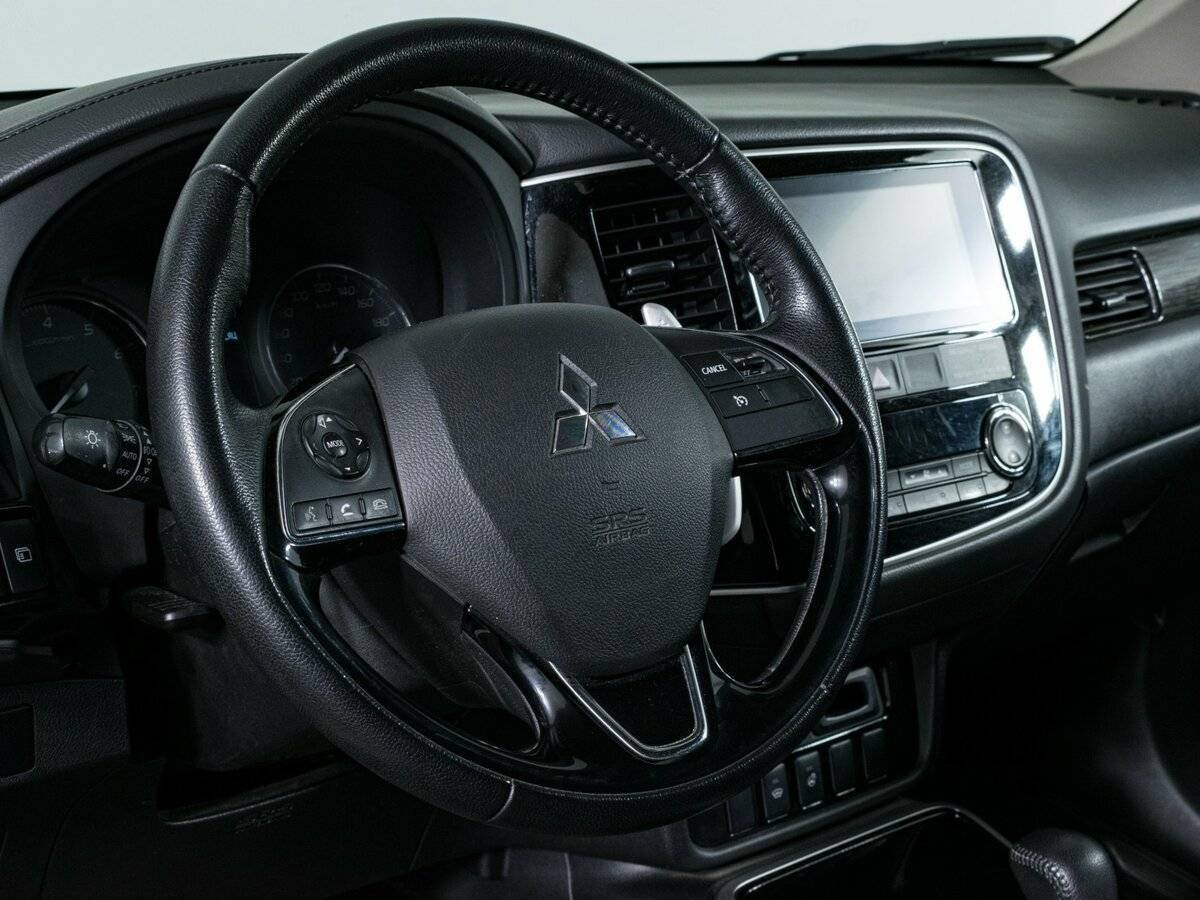 Купить Mitsubishi Outlander с пробегом. Фото: #13