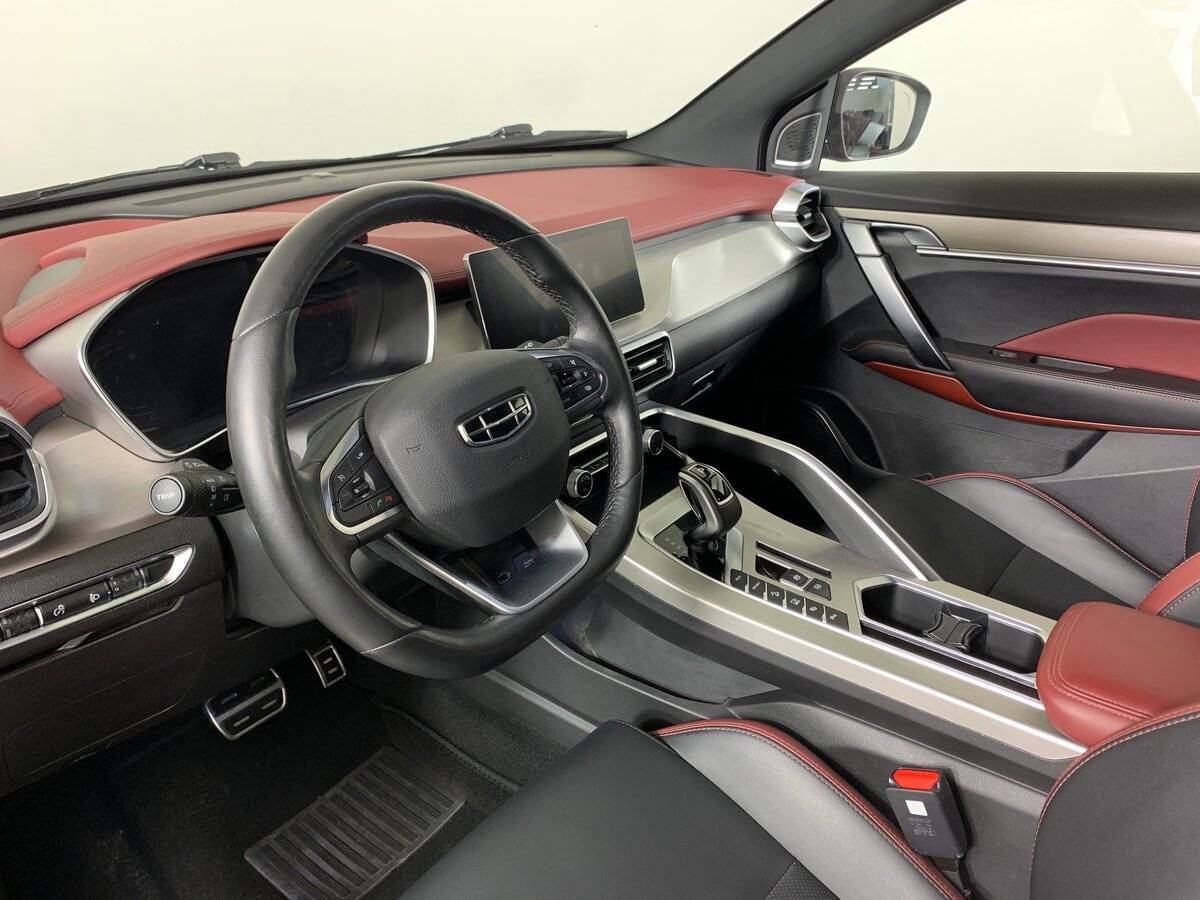 Купить Geely Coolray с пробегом. Фото: #10