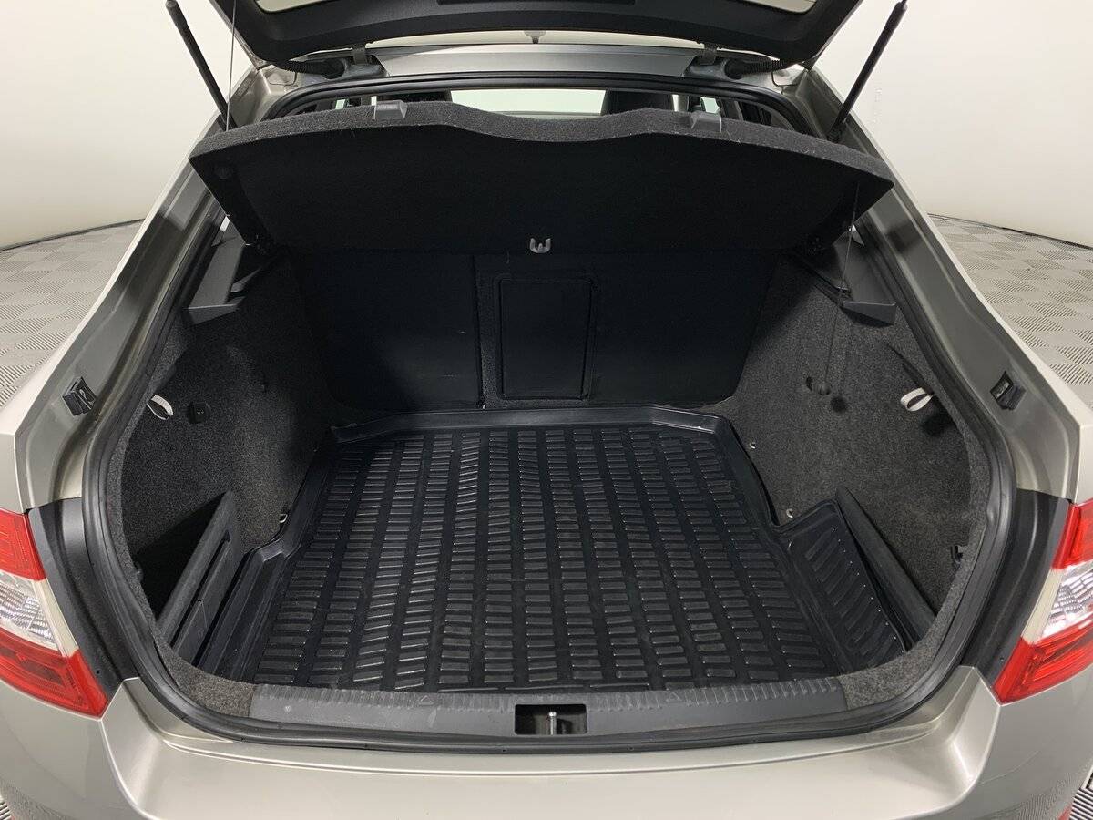 Купить Skoda Octavia с пробегом. Фото: #18