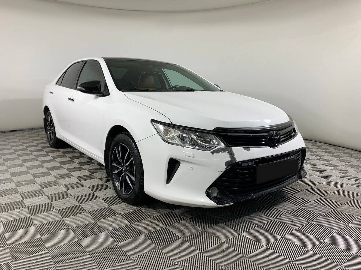 Купить Toyota Camry с пробегом. Фото: #2