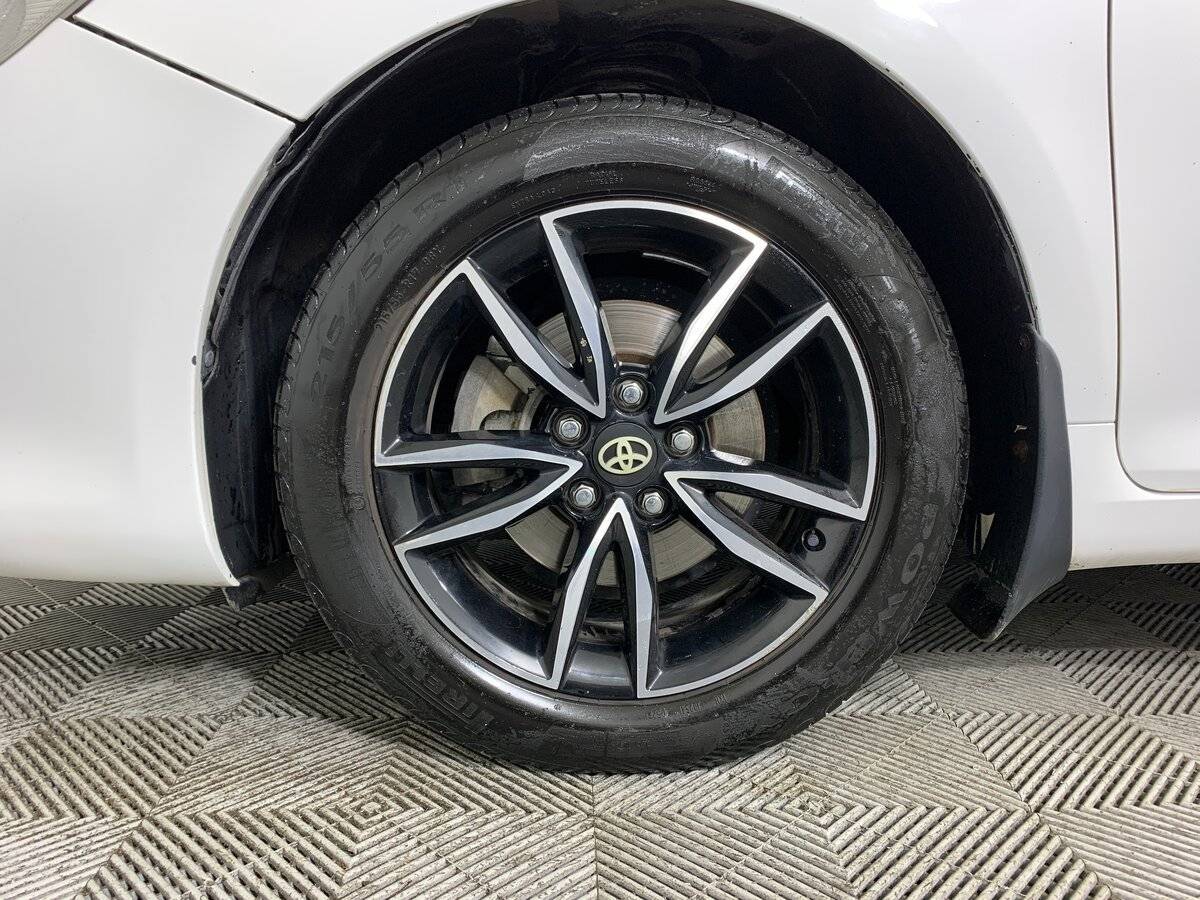 Купить Toyota Camry с пробегом. Фото: #8