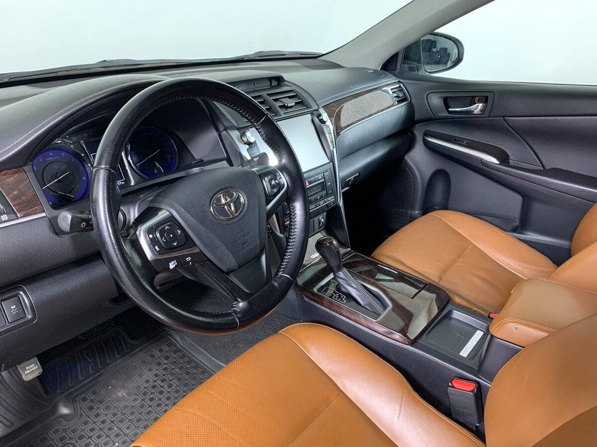Купить Toyota Camry с пробегом. Фото: #10