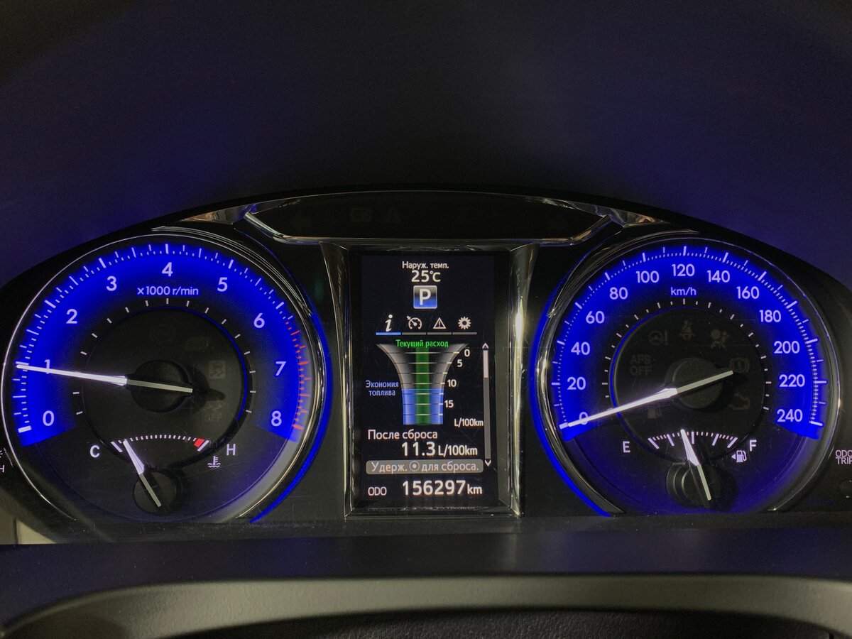 Купить Toyota Camry с пробегом. Фото: #13