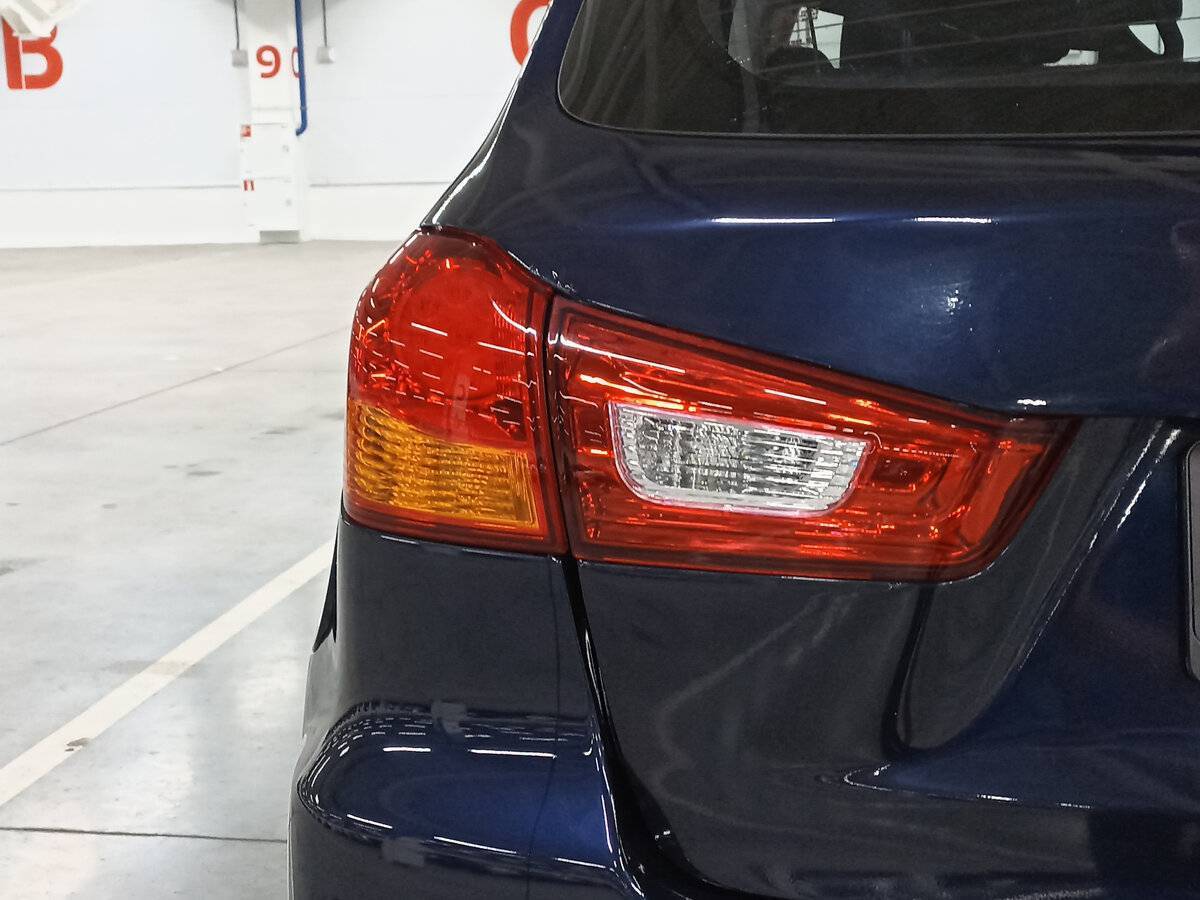 Купить Mitsubishi ASX с пробегом. Фото: #8