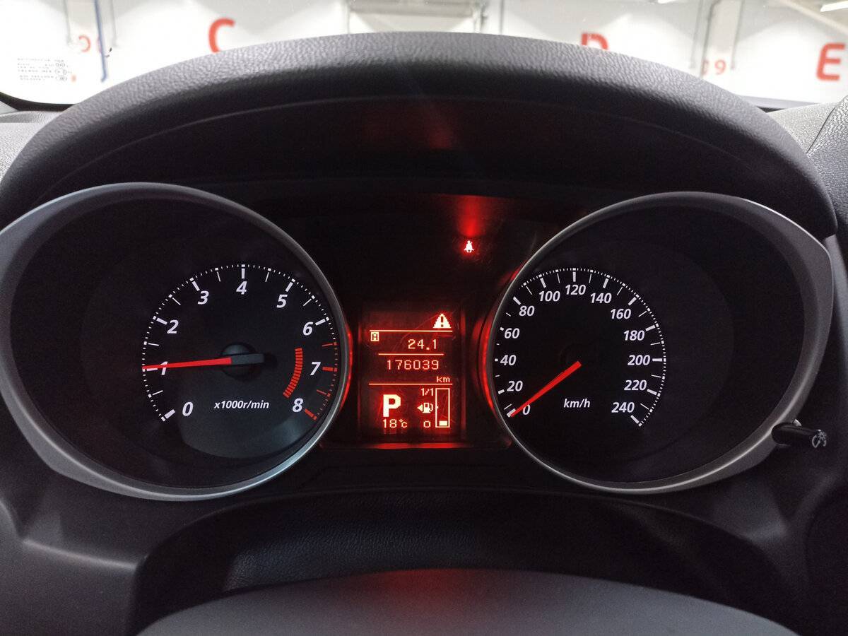 Купить Mitsubishi ASX с пробегом. Фото: #12