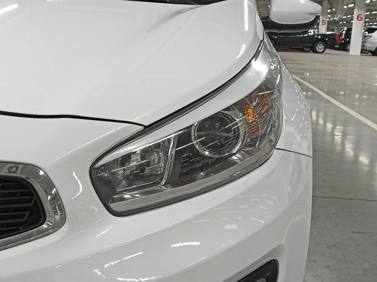 Купить Kia Ceed с пробегом. Фото: #16