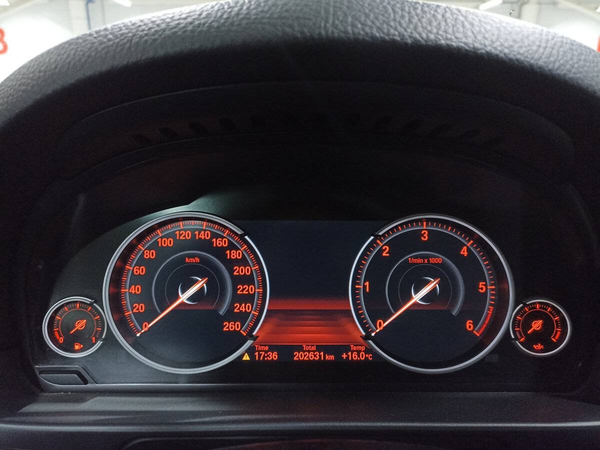 Купить BMW 5 серии с пробегом. Фото: #12