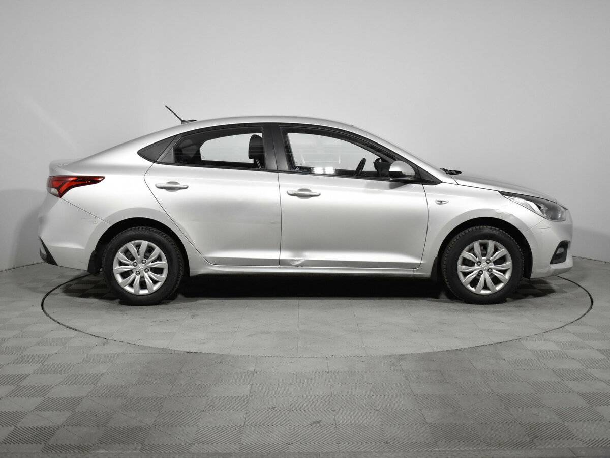 Купить Hyundai Solaris с пробегом. Фото: #3