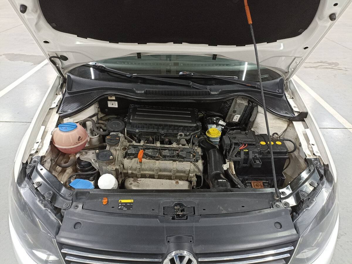 Купить Volkswagen Polo с пробегом. Фото: #8