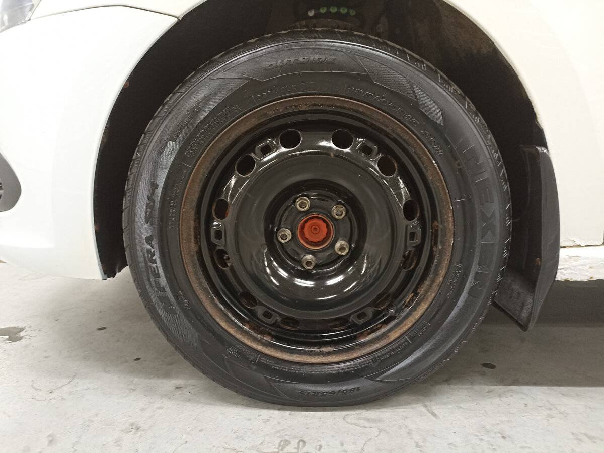 Купить Volkswagen Polo с пробегом. Фото: #17