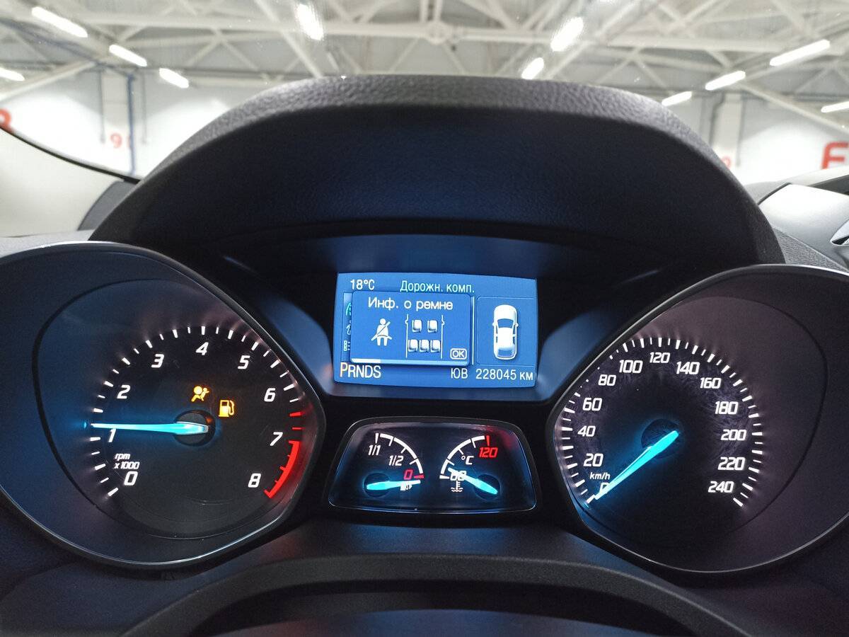 Купить Ford Kuga с пробегом. Фото: #12