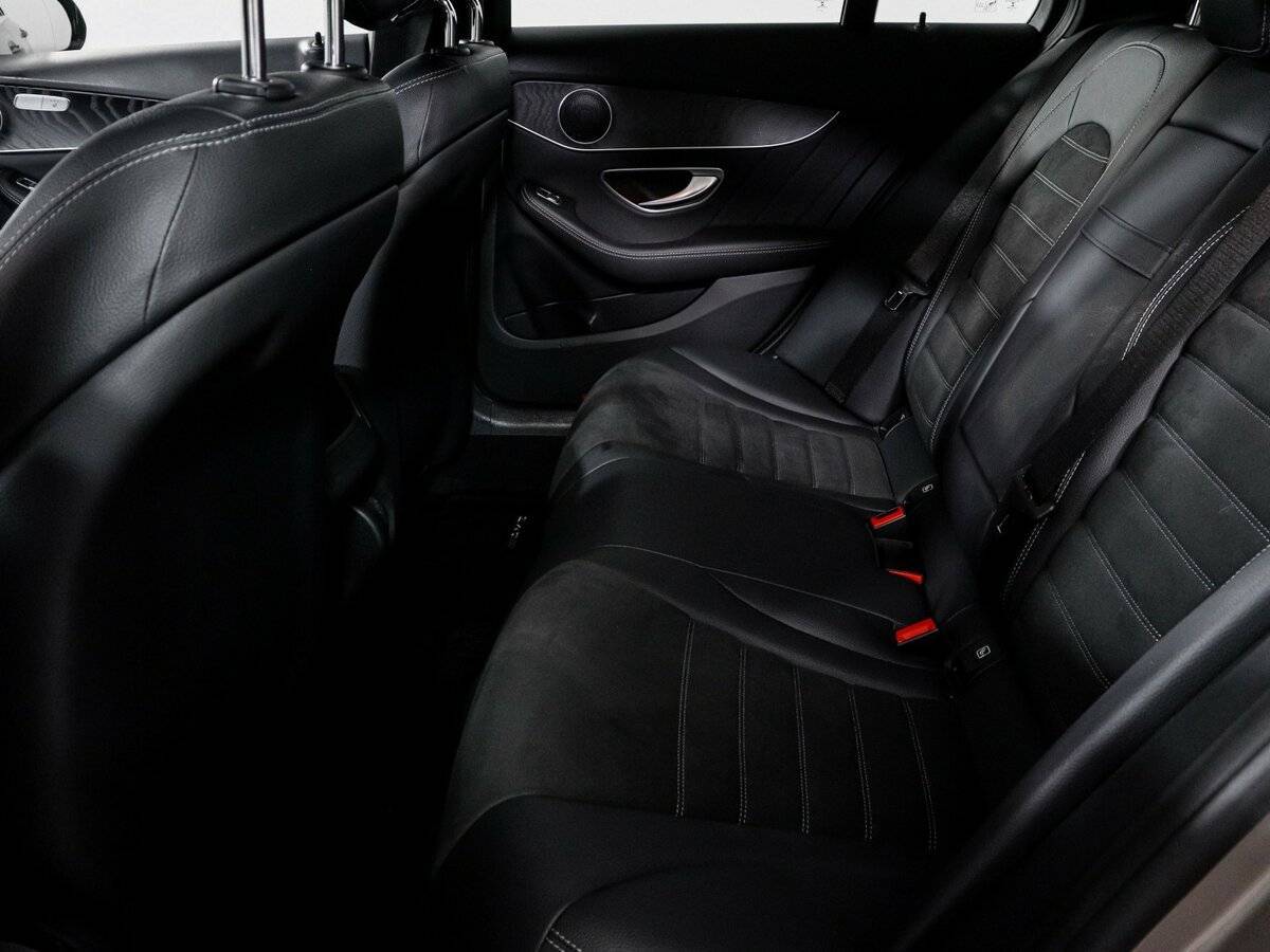 Купить Mercedes-Benz C-Класс с пробегом. Фото: #9