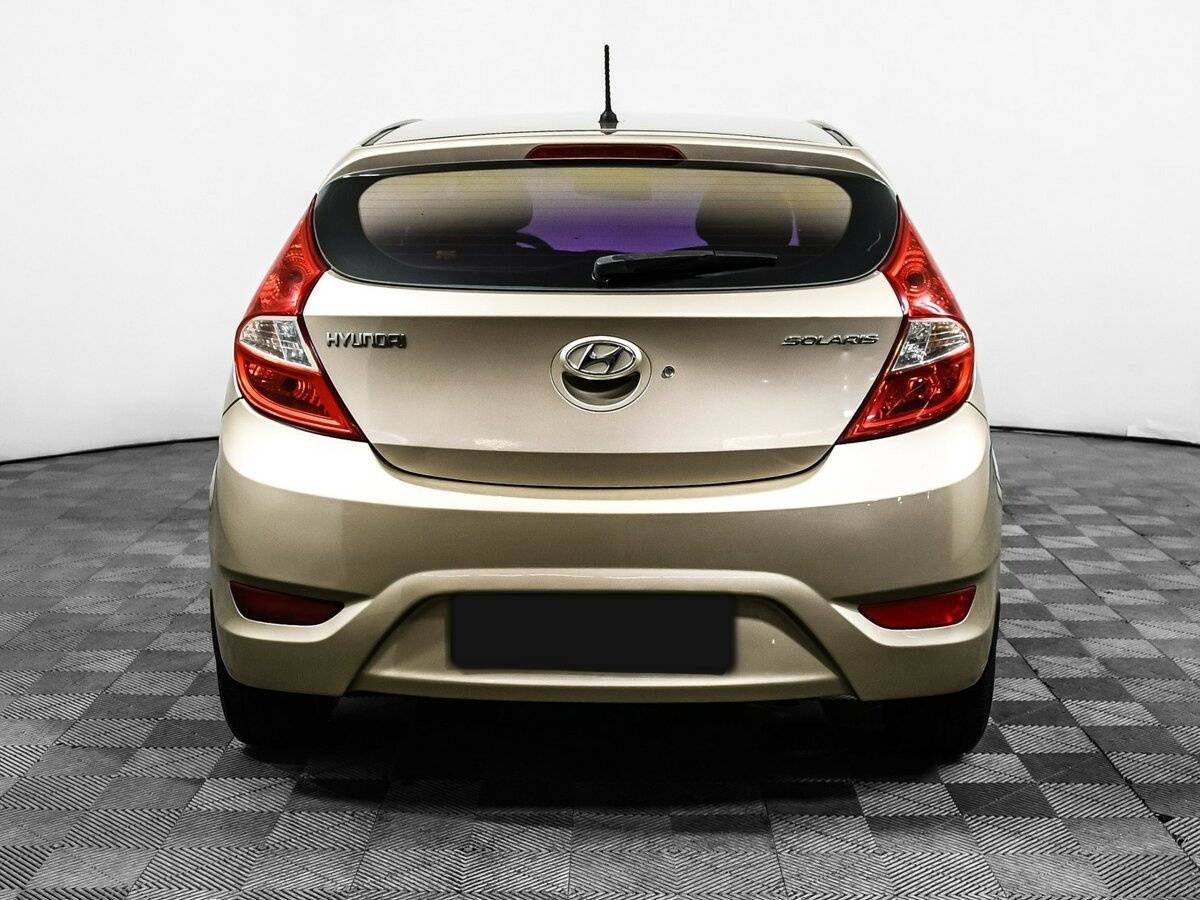 Купить Hyundai Solaris с пробегом. Фото: #5